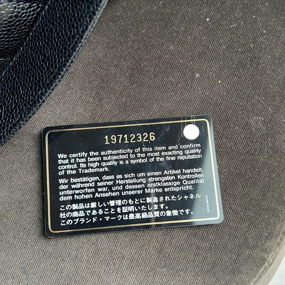 Authentic Chanel tote bag. - Picture 10 of 11